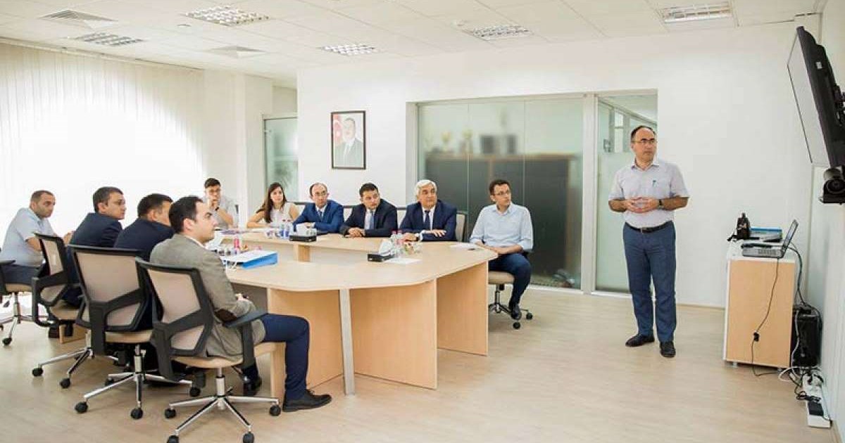 AZINNEX WAS PRESENTED TO THE UZBEK DELEGATION